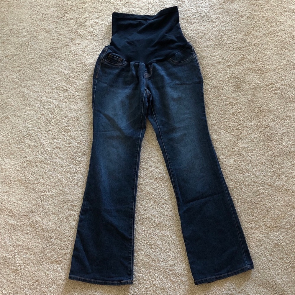 LAST CALL🌺 Flattering maternity blue jeans